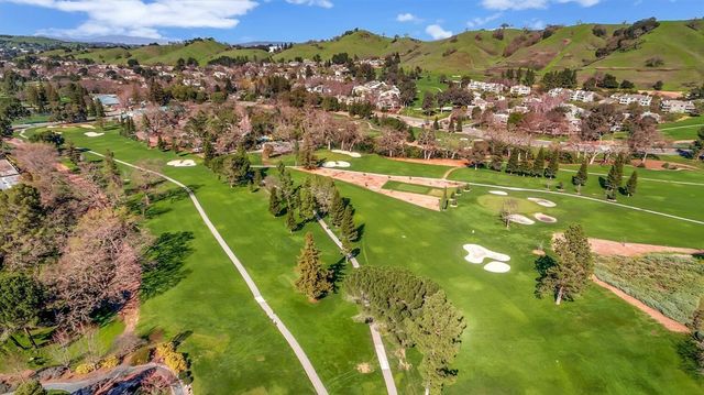 2133 Tice Creek 4, Walnut Creek, CA 94595