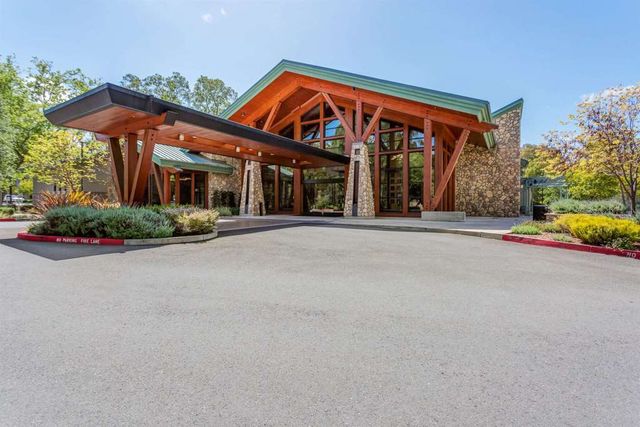 2133 Tice Creek 4, Walnut Creek, CA 94595