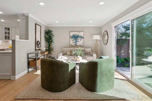 2133 Tice Creek 4, Walnut Creek, CA 94595