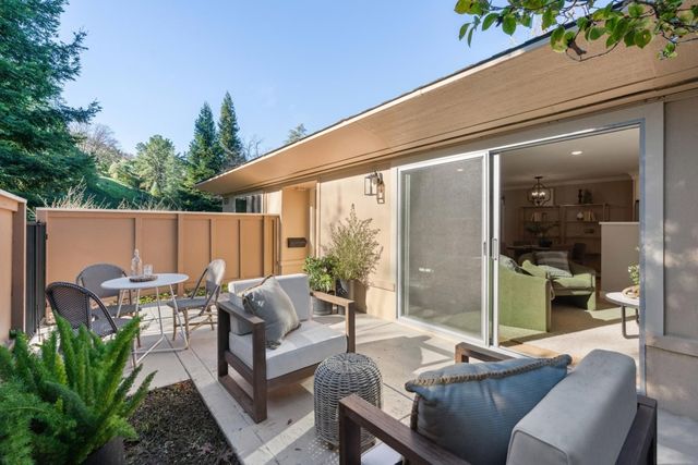 2133 Tice Creek 4, Walnut Creek, CA 94595