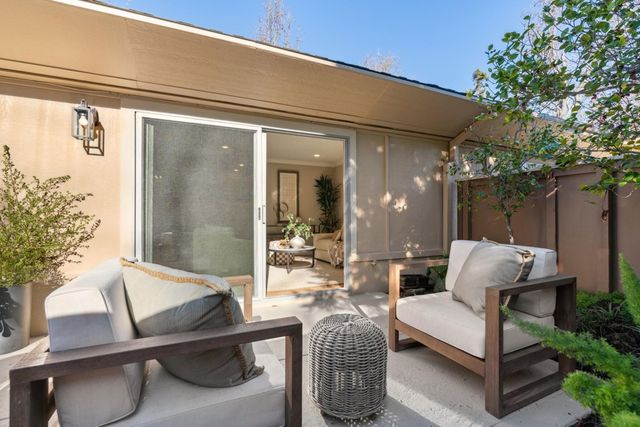 2133 Tice Creek 4, Walnut Creek, CA 94595