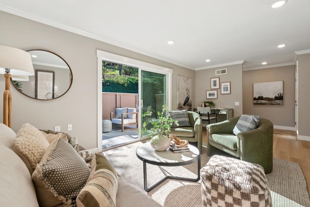 2133 Tice Creek 4, Walnut Creek, CA 94595