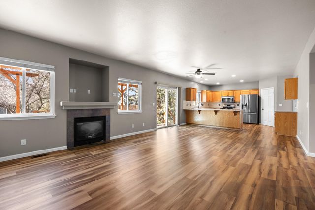 2021 SW 37th Street, Redmond, OR 97756