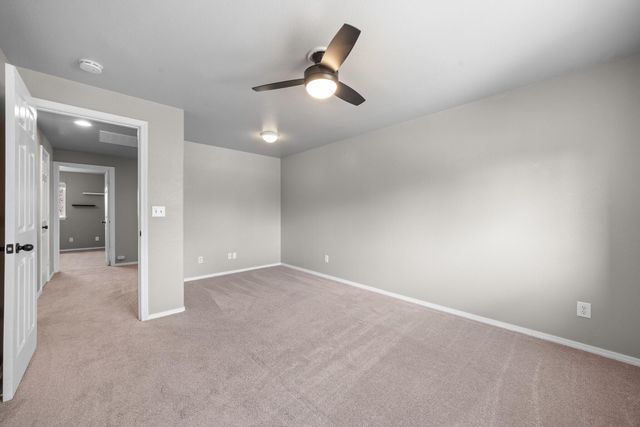 2021 SW 37th Street, Redmond, OR 97756