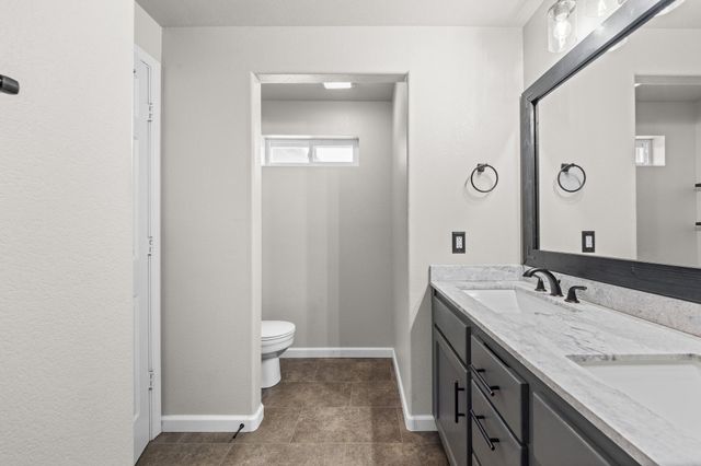 2021 SW 37th Street, Redmond, OR 97756