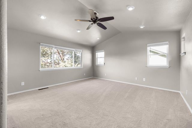 2021 SW 37th Street, Redmond, OR 97756