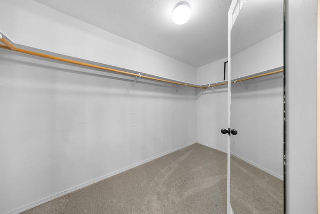 2021 SW 37th Street, Redmond, OR 97756