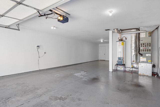 2021 SW 37th Street, Redmond, OR 97756