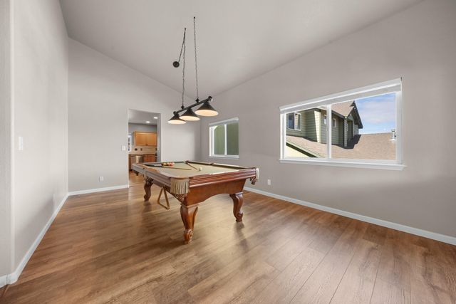 2021 SW 37th Street, Redmond, OR 97756