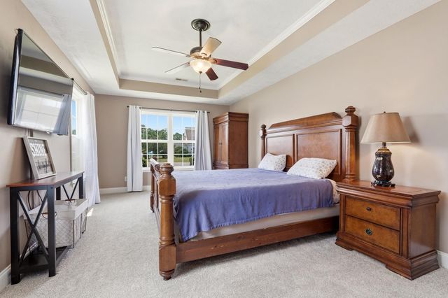 825 Golden Eagle Dr., Conway, SC 29527
