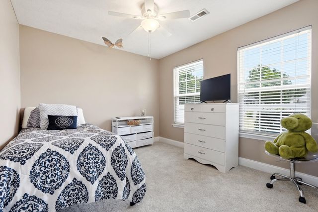 825 Golden Eagle Dr., Conway, SC 29527