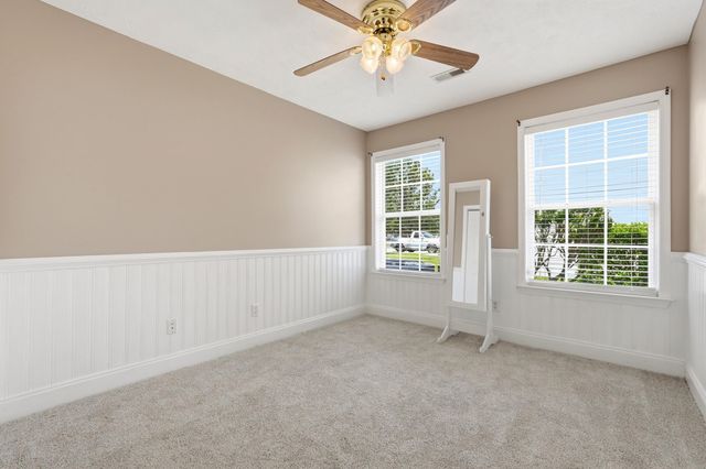 825 Golden Eagle Dr., Conway, SC 29527