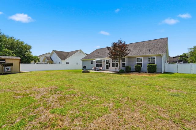 825 Golden Eagle Dr., Conway, SC 29527