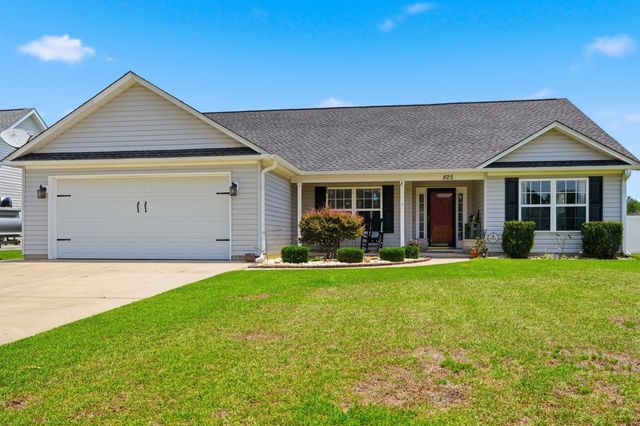 825 Golden Eagle Dr., Conway, SC 29527