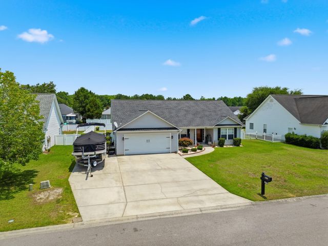 825 Golden Eagle Dr., Conway, SC 29527
