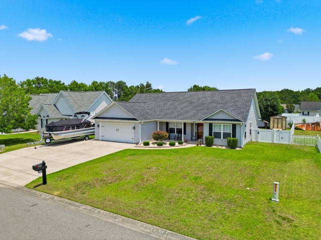 825 Golden Eagle Dr., Conway, SC 29527