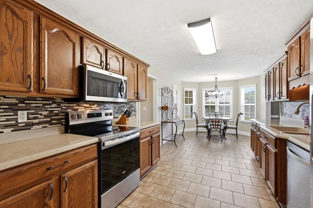 825 Golden Eagle Dr., Conway, SC 29527