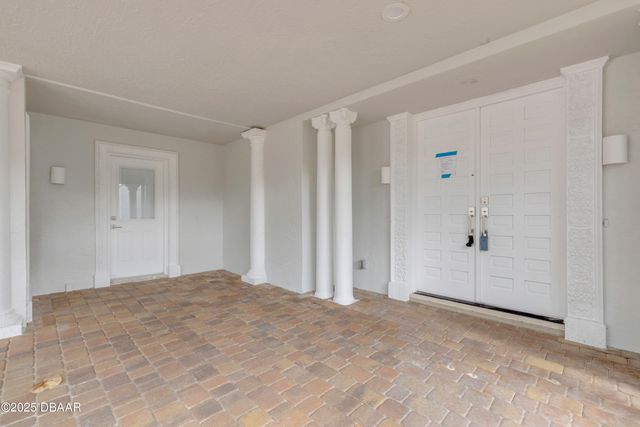 2117 Ocean Drive, New Smyrna Beach, FL 32169