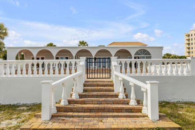 2117 Ocean Drive, New Smyrna Beach, FL 32169