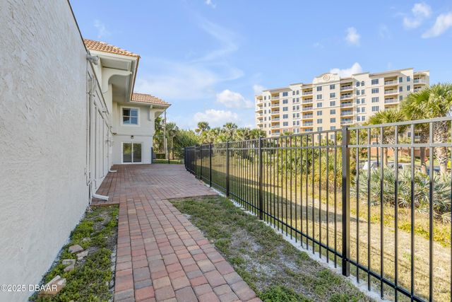 2117 Ocean Drive, New Smyrna Beach, FL 32169