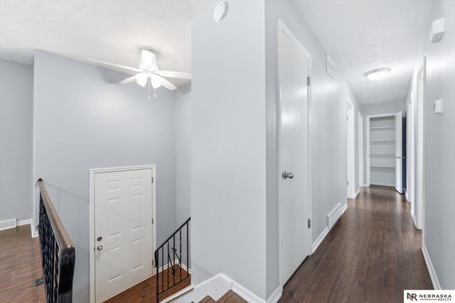 3806 N 101 Street, Omaha, NE 68134