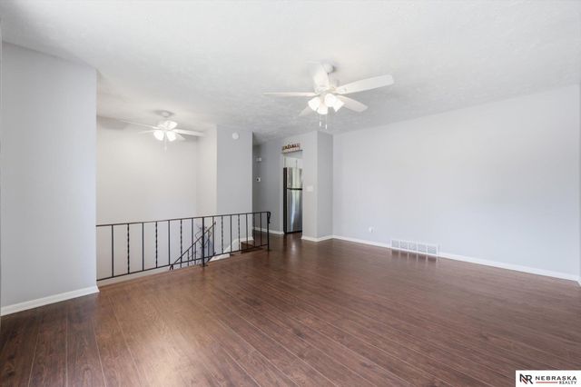3806 N 101 Street, Omaha, NE 68134