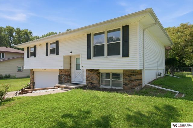 3806 N 101 Street, Omaha, NE 68134