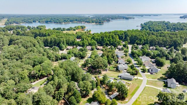7933 Sally Clark Drive, Denver, NC 28037