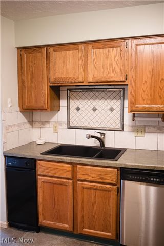 1304 Cedarwood Drive A2, Westlake, OH 44145