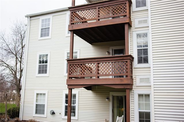 1304 Cedarwood Drive A2, Westlake, OH 44145