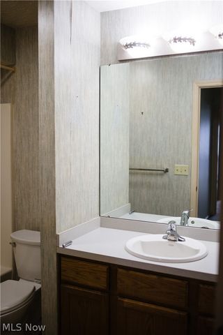 1304 Cedarwood Drive A2, Westlake, OH 44145