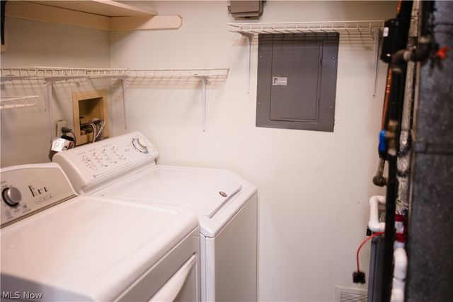 1304 Cedarwood Drive A2, Westlake, OH 44145