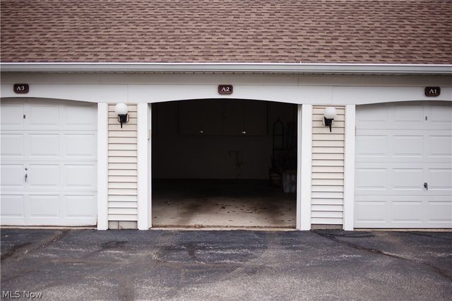 1304 Cedarwood Drive A2, Westlake, OH 44145