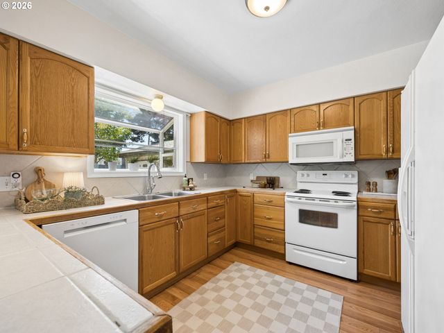 8995 Se 282ND Ave, Boring, OR 97009