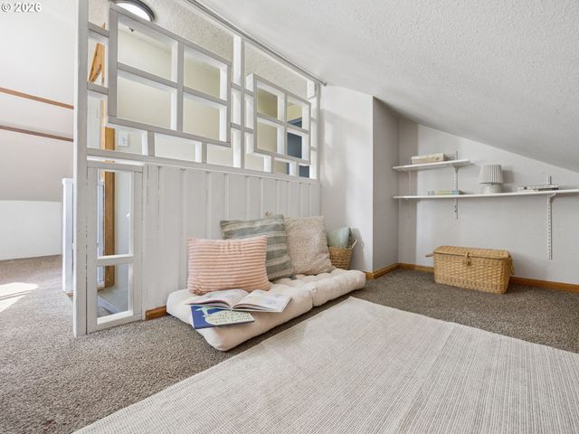 8995 Se 282ND Ave, Boring, OR 97009