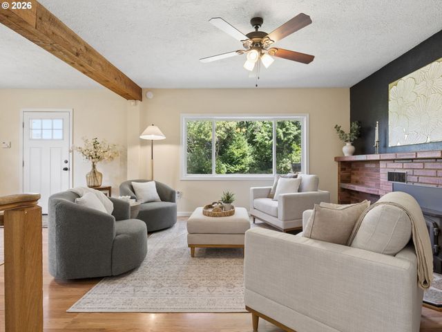 8995 Se 282ND Ave, Boring, OR 97009