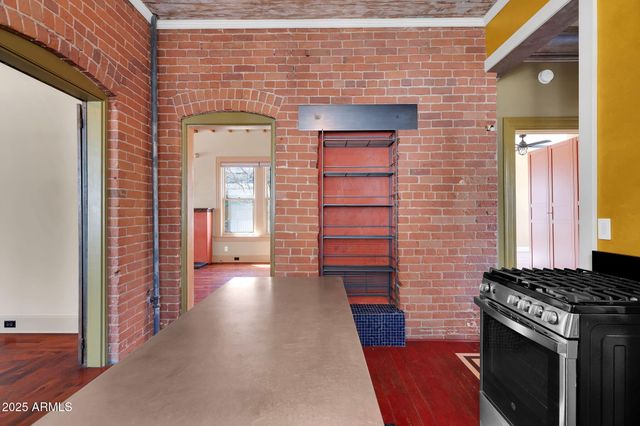 207 E UNIVERSITY Boulevard, Tucson, AZ 85705