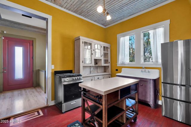 207 E UNIVERSITY Boulevard, Tucson, AZ 85705