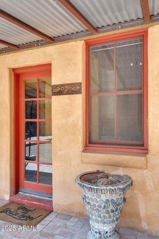 207 E UNIVERSITY Boulevard, Tucson, AZ 85705