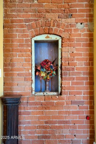 207 E UNIVERSITY Boulevard, Tucson, AZ 85705