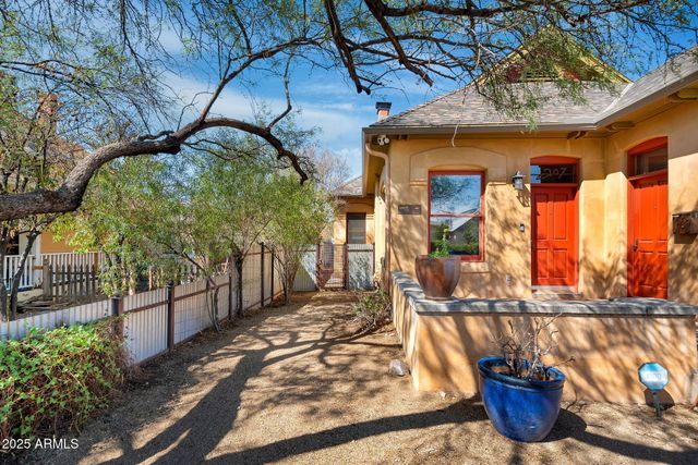 207 E UNIVERSITY Boulevard, Tucson, AZ 85705