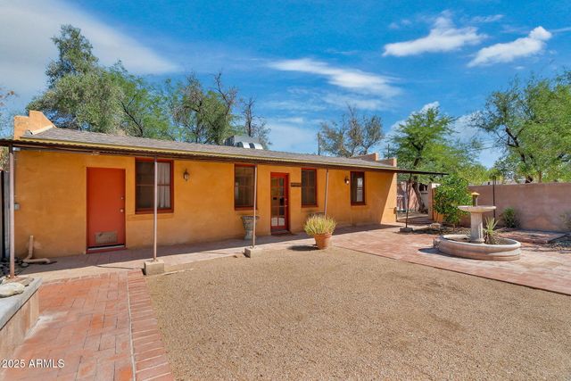 207 E UNIVERSITY Boulevard, Tucson, AZ 85705