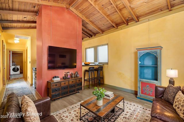 207 E UNIVERSITY Boulevard, Tucson, AZ 85705