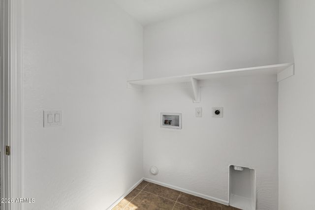 7593 N 72ND Avenue, Glendale, AZ 85303