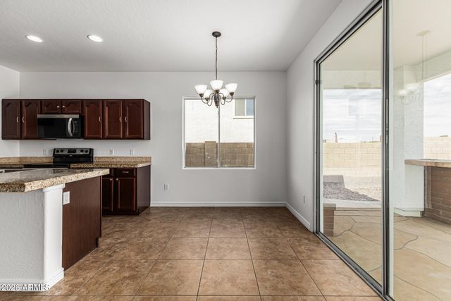 7593 N 72ND Avenue, Glendale, AZ 85303