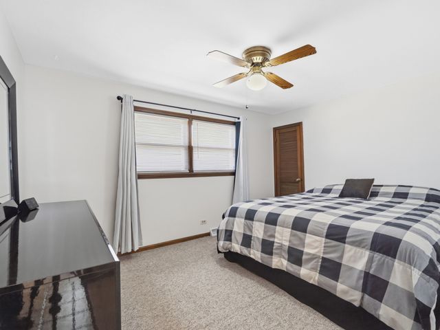 14542 S Campbell Avenue, Posen, IL 60469