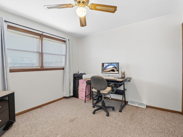 14542 S Campbell Avenue, Posen, IL 60469