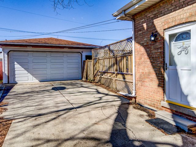 14542 S Campbell Avenue, Posen, IL 60469