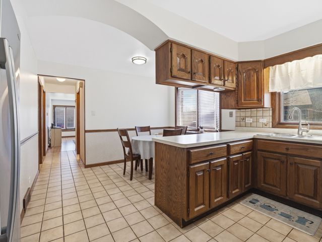 14542 S Campbell Avenue, Posen, IL 60469