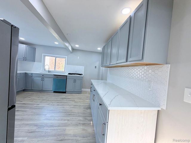 3927 Berkshire Avenue, Warren, MI 48091